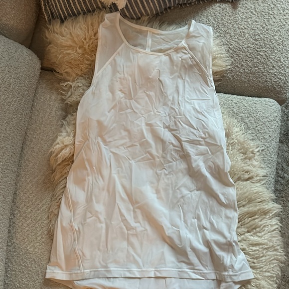 Lululemon running top - Picture 3 of 3